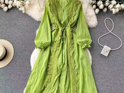 Elegant French Korean V Neck Long Sleeve Dress for Women – Belted, Flowy, Single-Breasted Solid Midi Dress图4